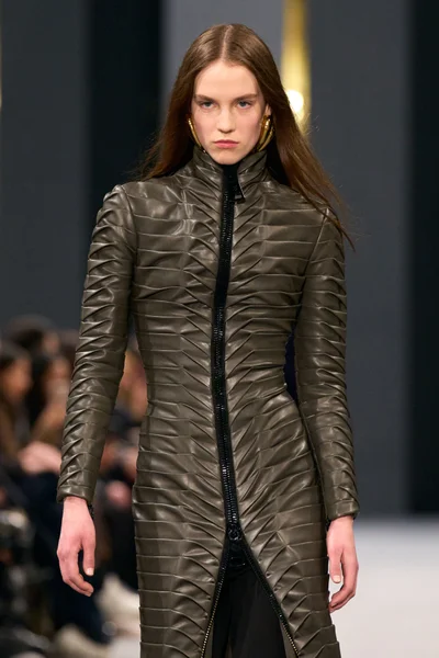 Look 65